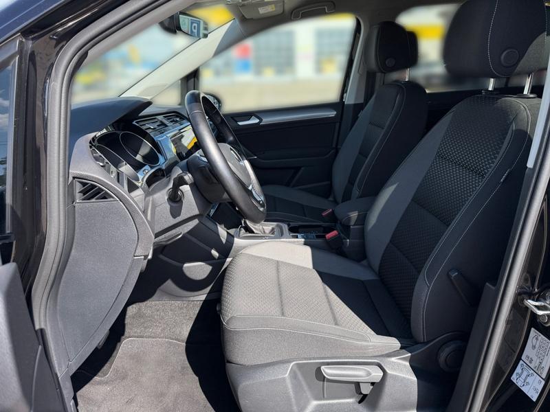 VW Touran · Active