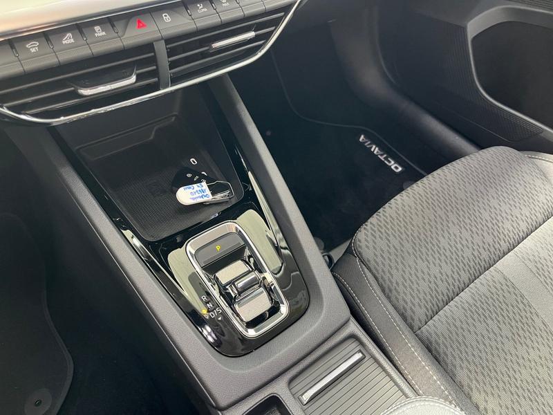 Skoda Octavia · Selection Plus · Bild 9