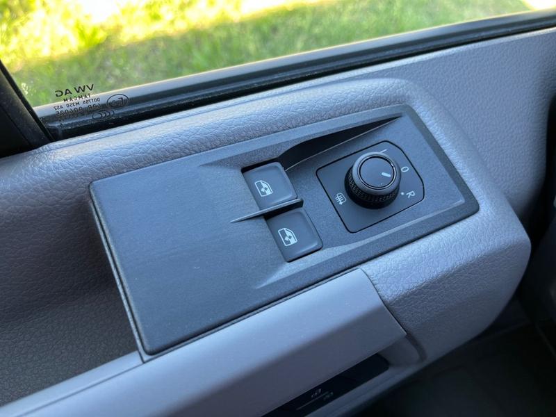 VW Crafter · 35 Kasten mittellang Hochdach · Bild 14