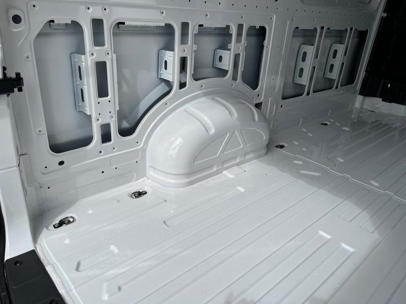 VW Crafter · 35 Kasten mittellang Hochdach · Bild 16