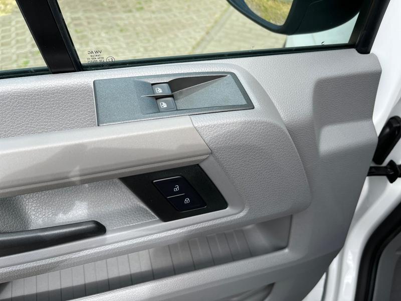 VW Crafter · 35 Kasten mittellang Hochdach · Bild 18