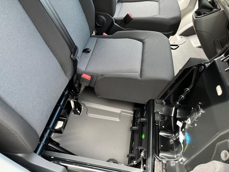 VW Crafter · 35 Kasten mittellang Hochdach · Bild 21