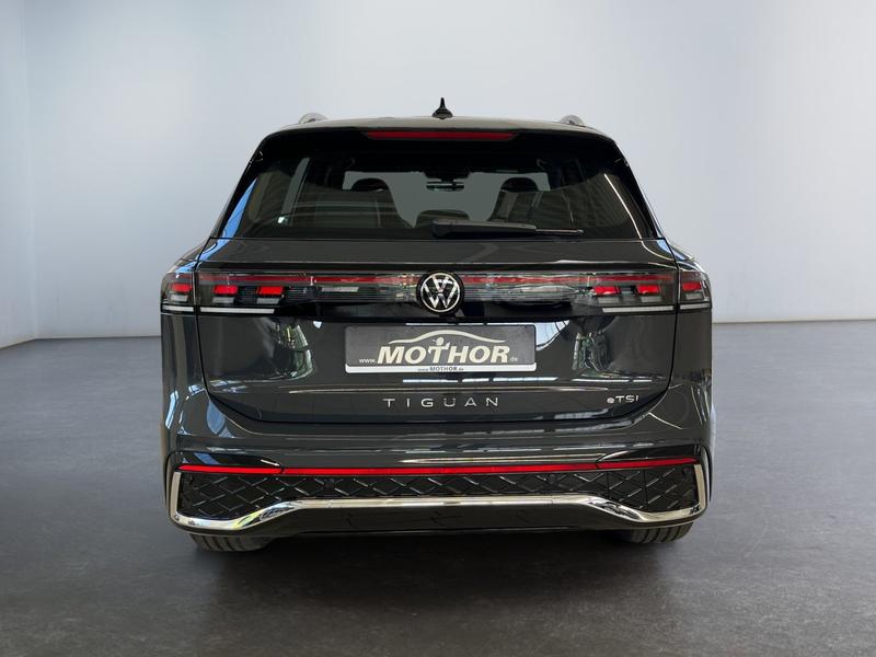 VW Tiguan · R-Line