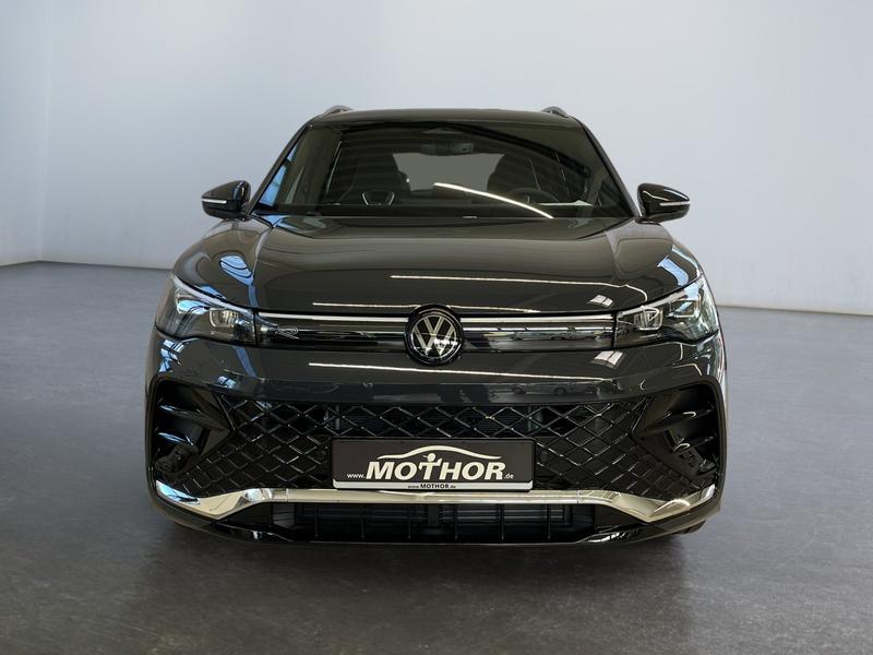 VW Tiguan · R-Line
