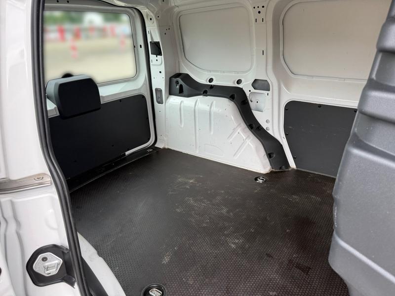 VW Caddy · Basis · Bild 10