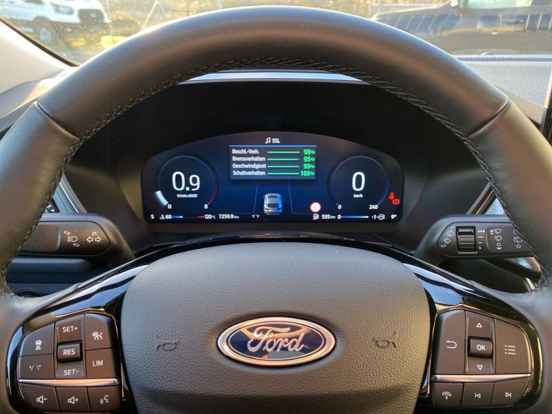 Ford Kuga · Style · Bild 12