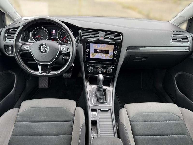 VW Golf · Highline
