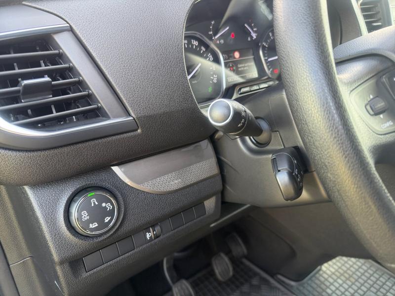 Citroen Spacetourer · Feel M · Bild 17