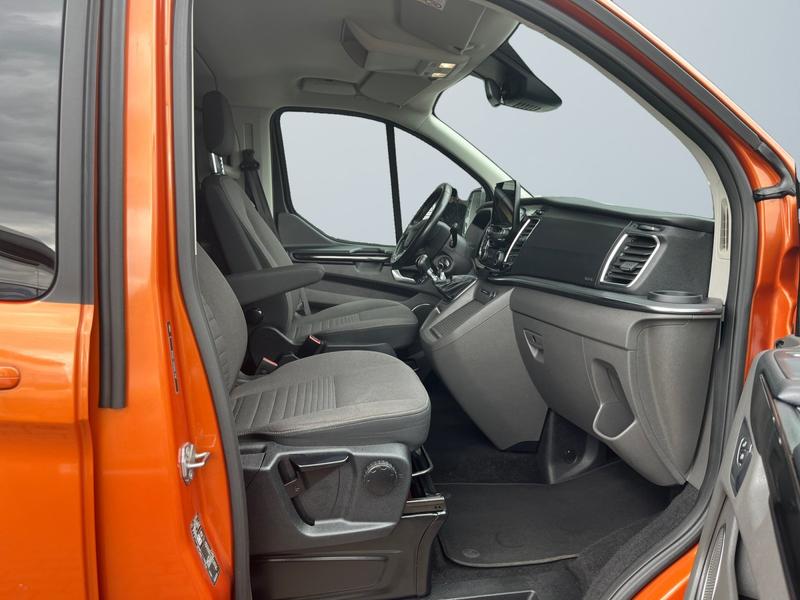 Ford Tourneo Custom · Titanium · Bild 10