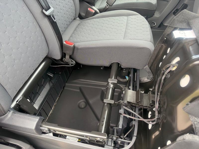 Ford Transit Custom · Limited L2 FWD · Bild 23