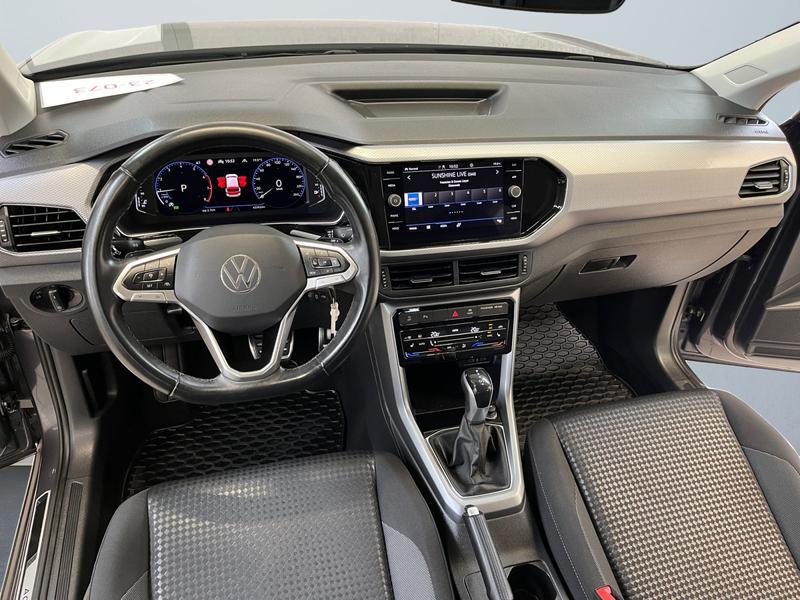 VW T-Cross · Active