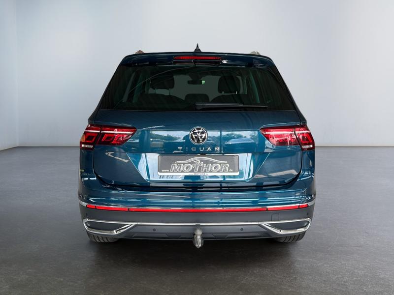 VW Tiguan · Elegance