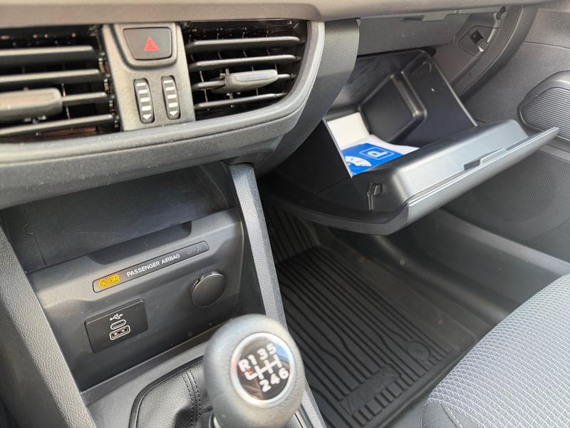 Ford Transit Courier · Trend · Bild 19