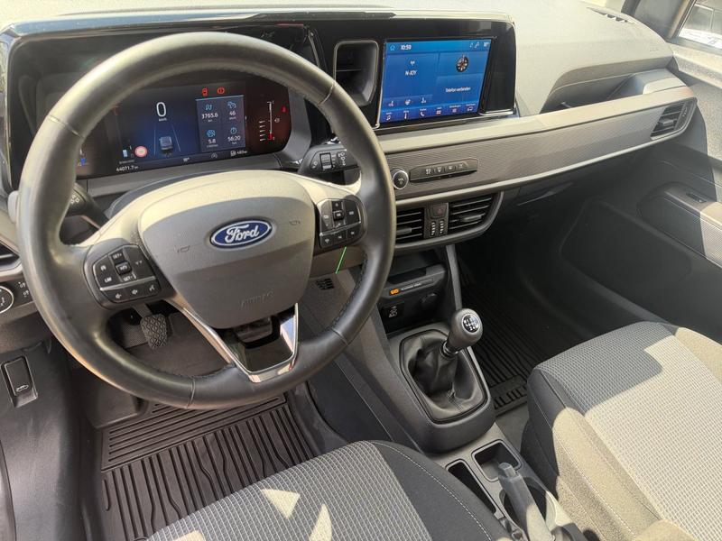 Ford Transit Courier · Trend · Bild 8