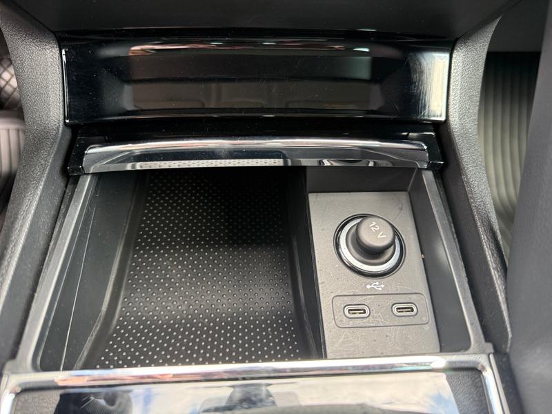 Skoda Karoq · Selection · Bild 27