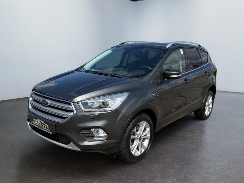 Ford Kuga · Titanium