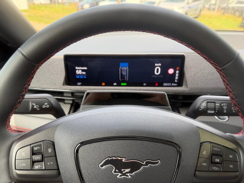 Ford Mustang MACH-E · Premium · Bild 12