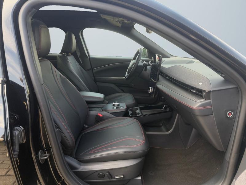 Ford Mustang MACH-E · Premium · Bild 10