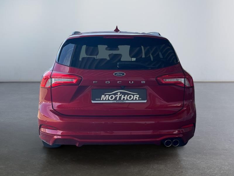 Ford Focus · ST-Line