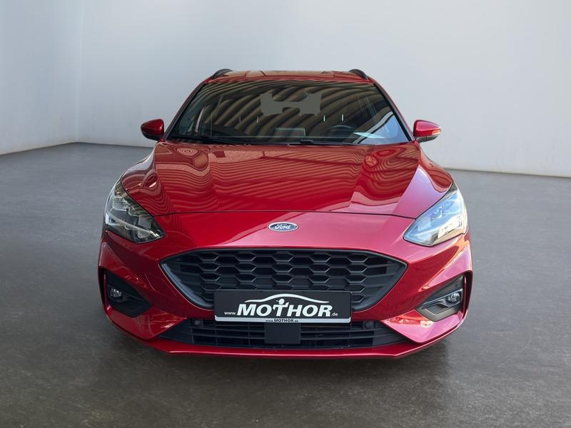 Ford Focus · ST-Line