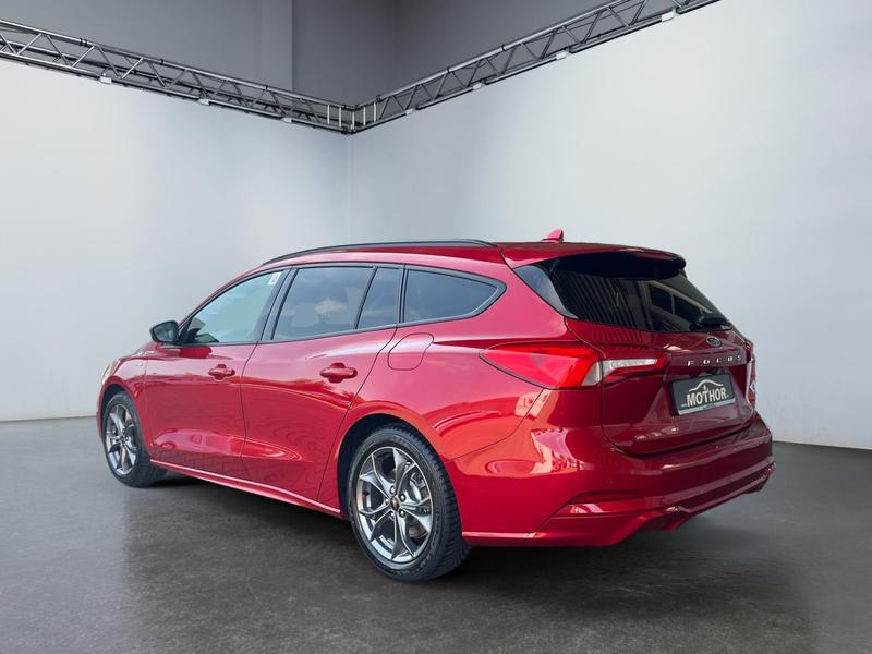Ford Focus · ST-Line