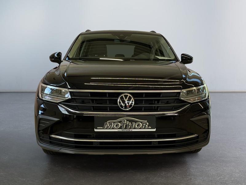 VW Tiguan · Life