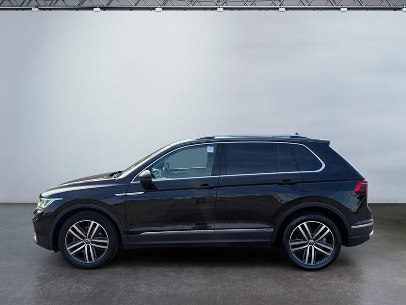 VW Tiguan · Elegance