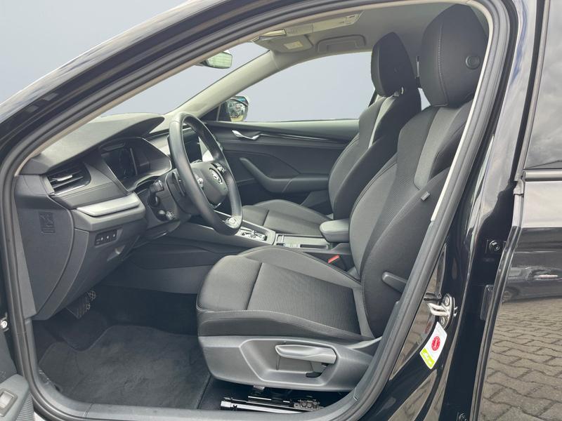 Skoda Octavia · Ambition