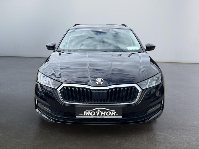 Skoda Octavia · Ambition