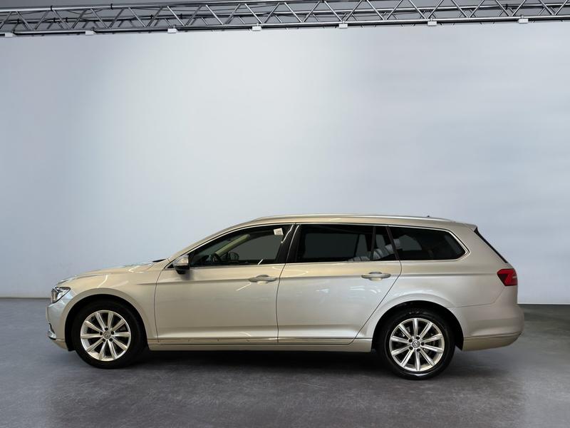 VW Passat Variant · Highline
