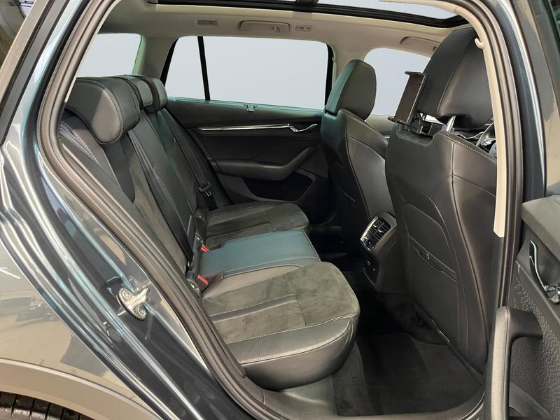 Skoda Octavia · Scout · Bild 13