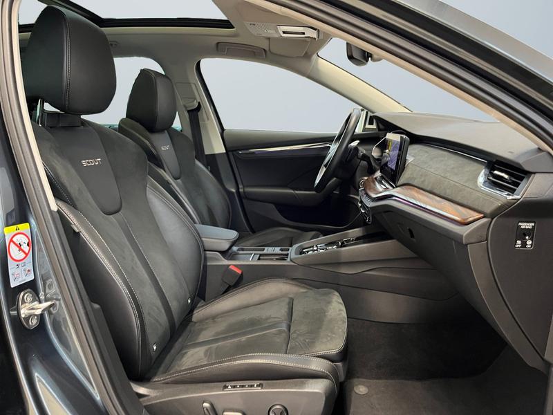 Skoda Octavia · Scout · Bild 12