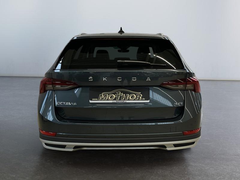 Skoda Octavia · Scout