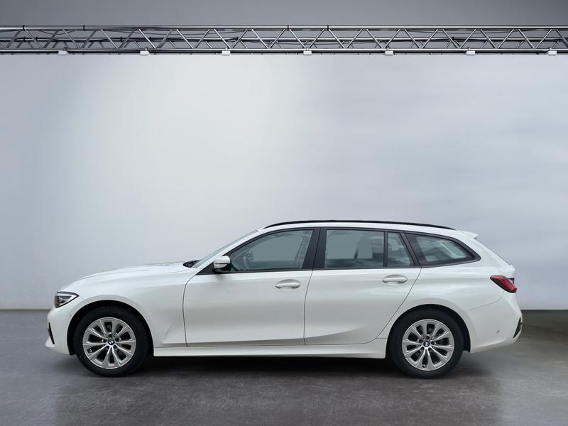 BMW 320 · Advantage