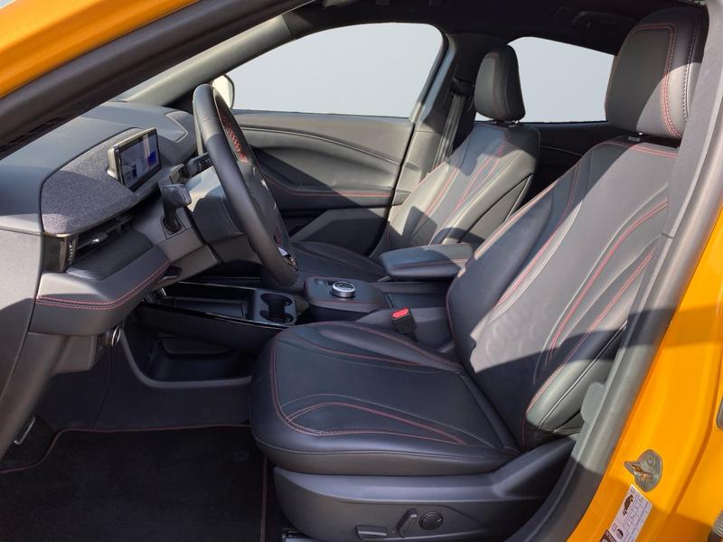 Ford Mustang MACH-E · Premium