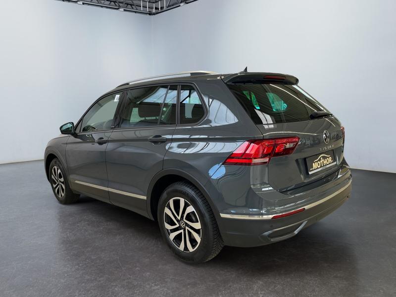 VW Tiguan · Active