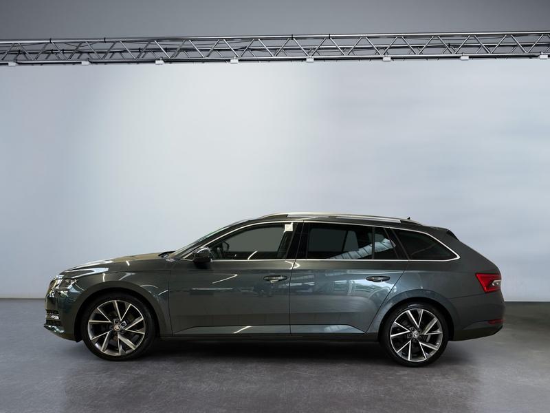 Skoda Superb · Premium Edition