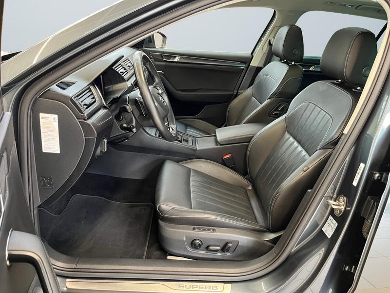 Skoda Superb · Premium Edition