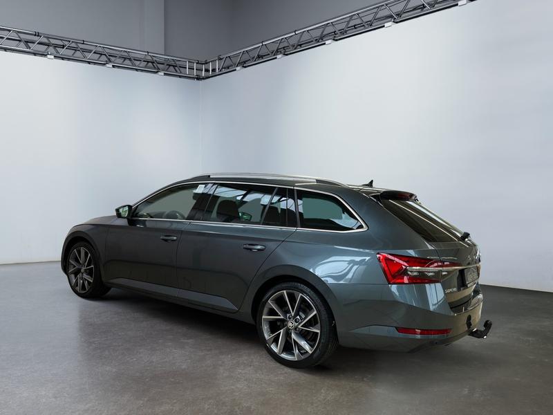 Skoda Superb · Premium Edition