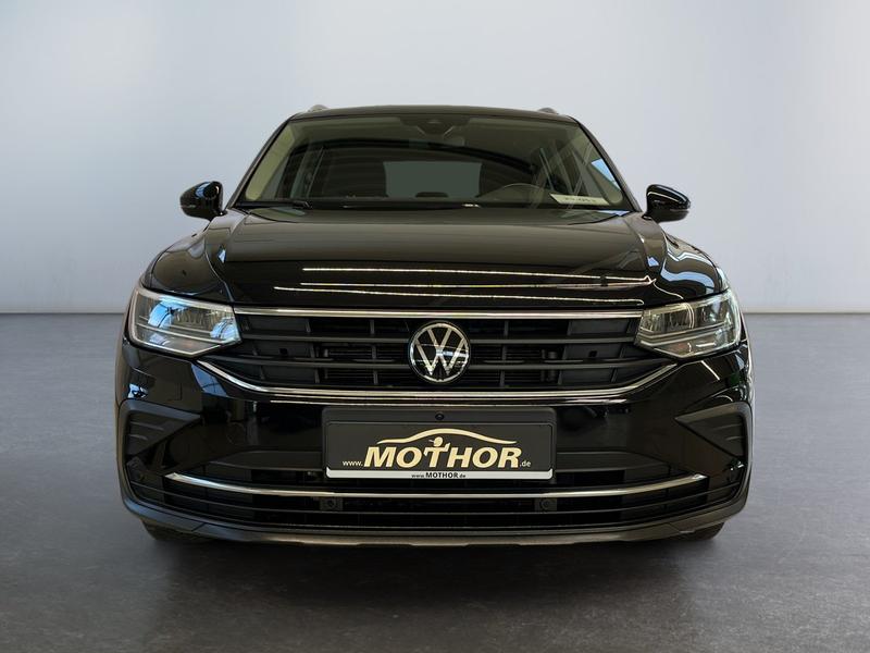 VW Tiguan · Active