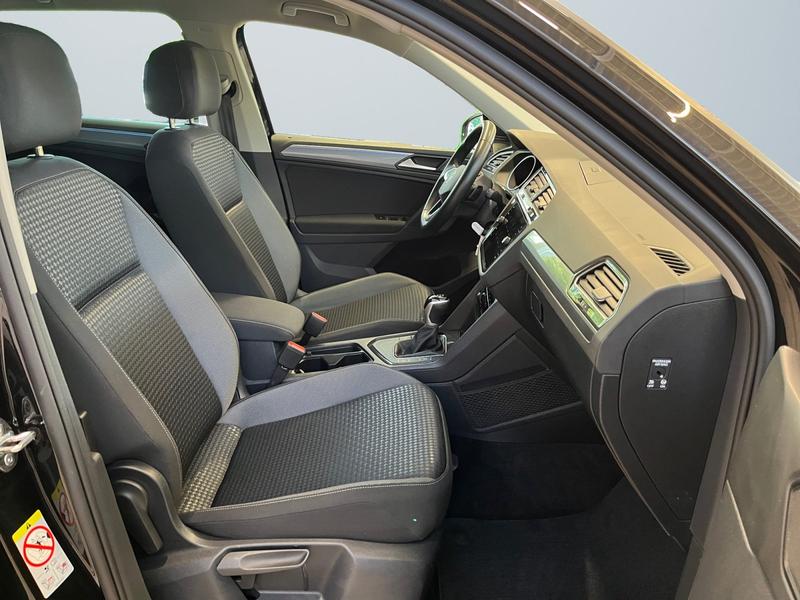 VW Tiguan · Active · Bild 9