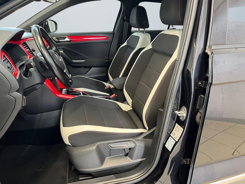 VW T-Roc · Sport