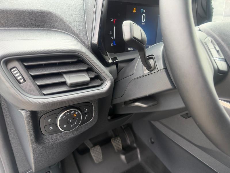 Ford Transit Courier · Trend · Bild 17