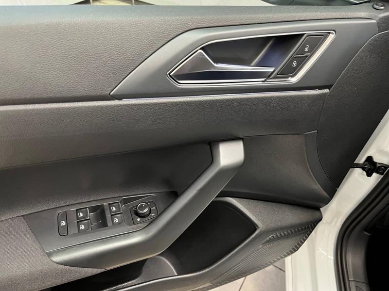 VW Taigo · R-Line · Bild 18