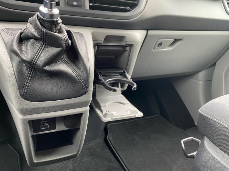 Ford Tourneo Custom · Titanium FWD 320 L1 · Bild 18