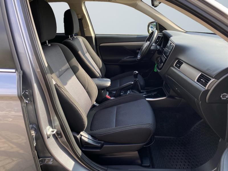 Mitsubishi Outlander · Edition 100 · Bild 10