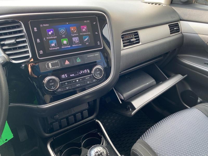 Mitsubishi Outlander · Edition 100 · Bild 20
