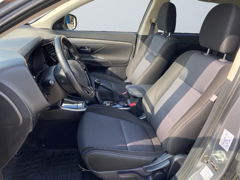 Mitsubishi Outlander · Edition 100