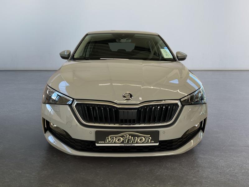 Skoda Scala · Tour 