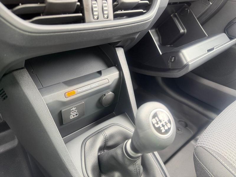 Ford Transit Courier · Trend · Bild 19